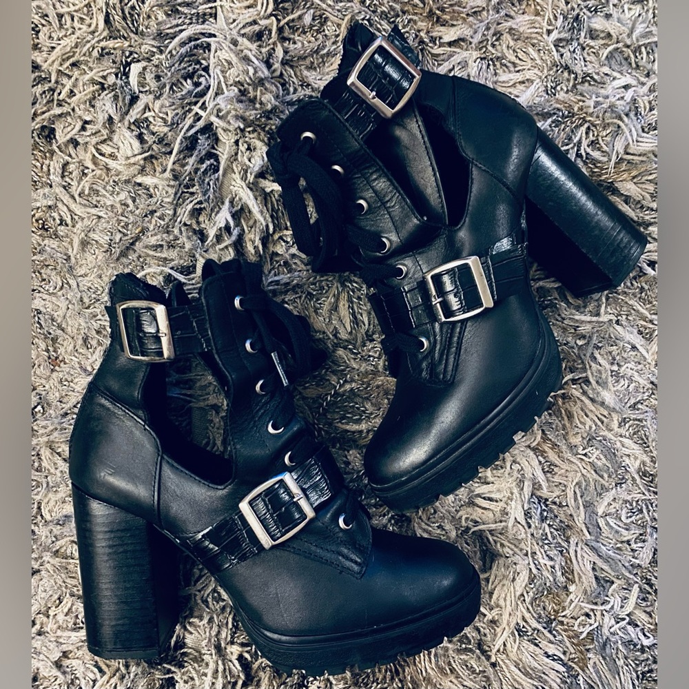 Steve Madden Lazlo Lace Up Combat Ankle Bootie Leather Size 8M Black